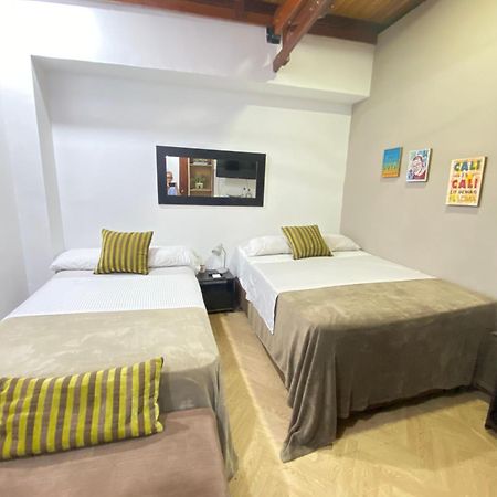 Apartarstudio Muy Bien Ubicado, Cercano A Todo!! Cali Bagian luar foto
